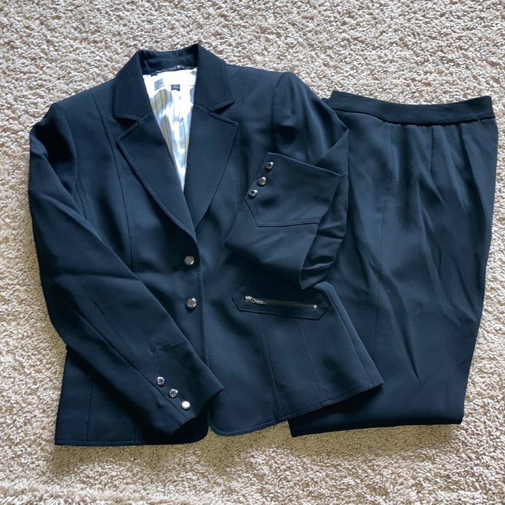 Tahari Petite Black Pantsuit